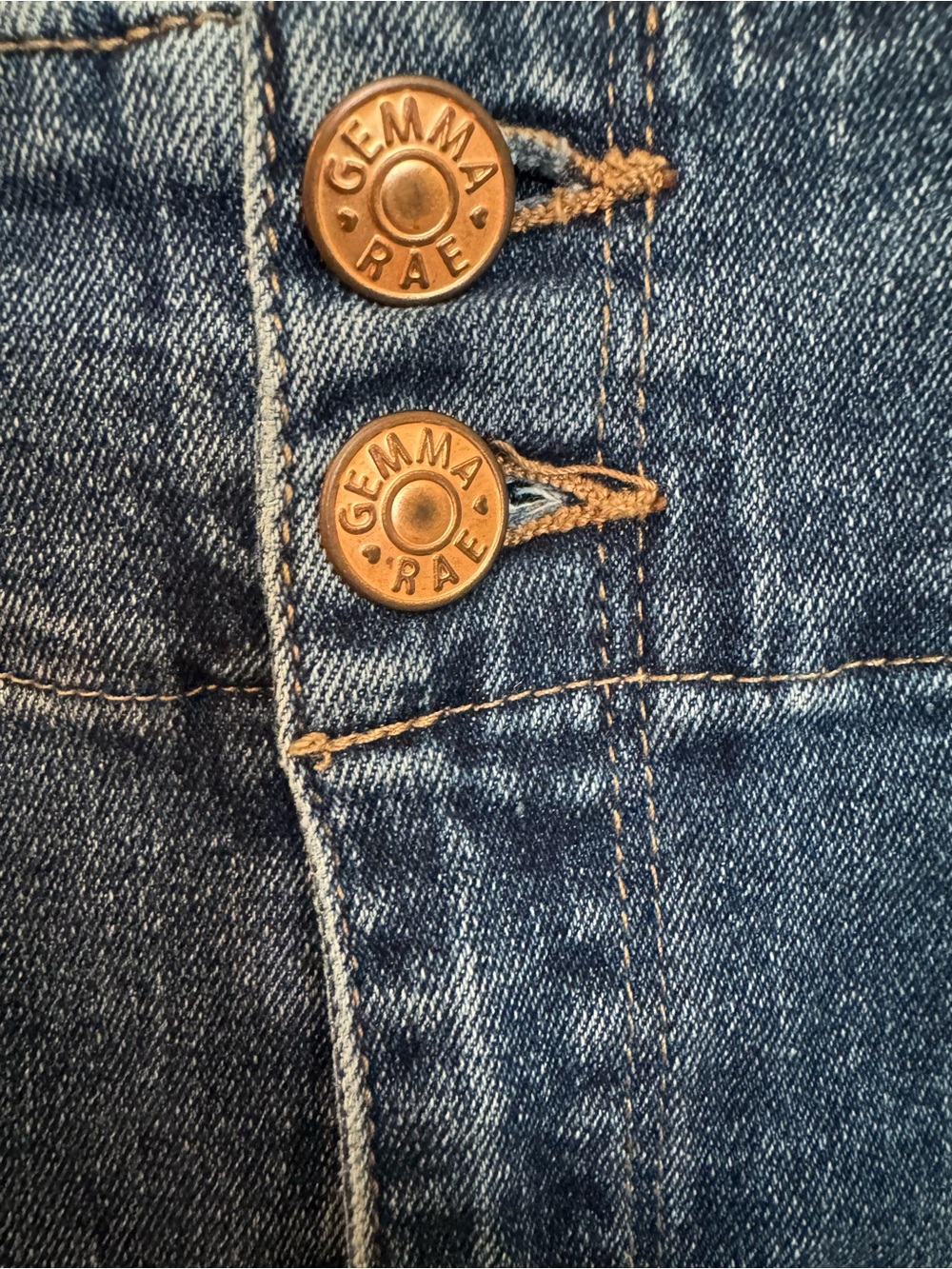 Gemma Rae Dark Wash Stretch Jeans
Slim Fit - Size 9/29 - Picture 5 of 14